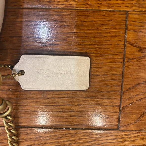 Tabby Crossbody Wristlet With Pillow Quilting - Picture 2 of 15